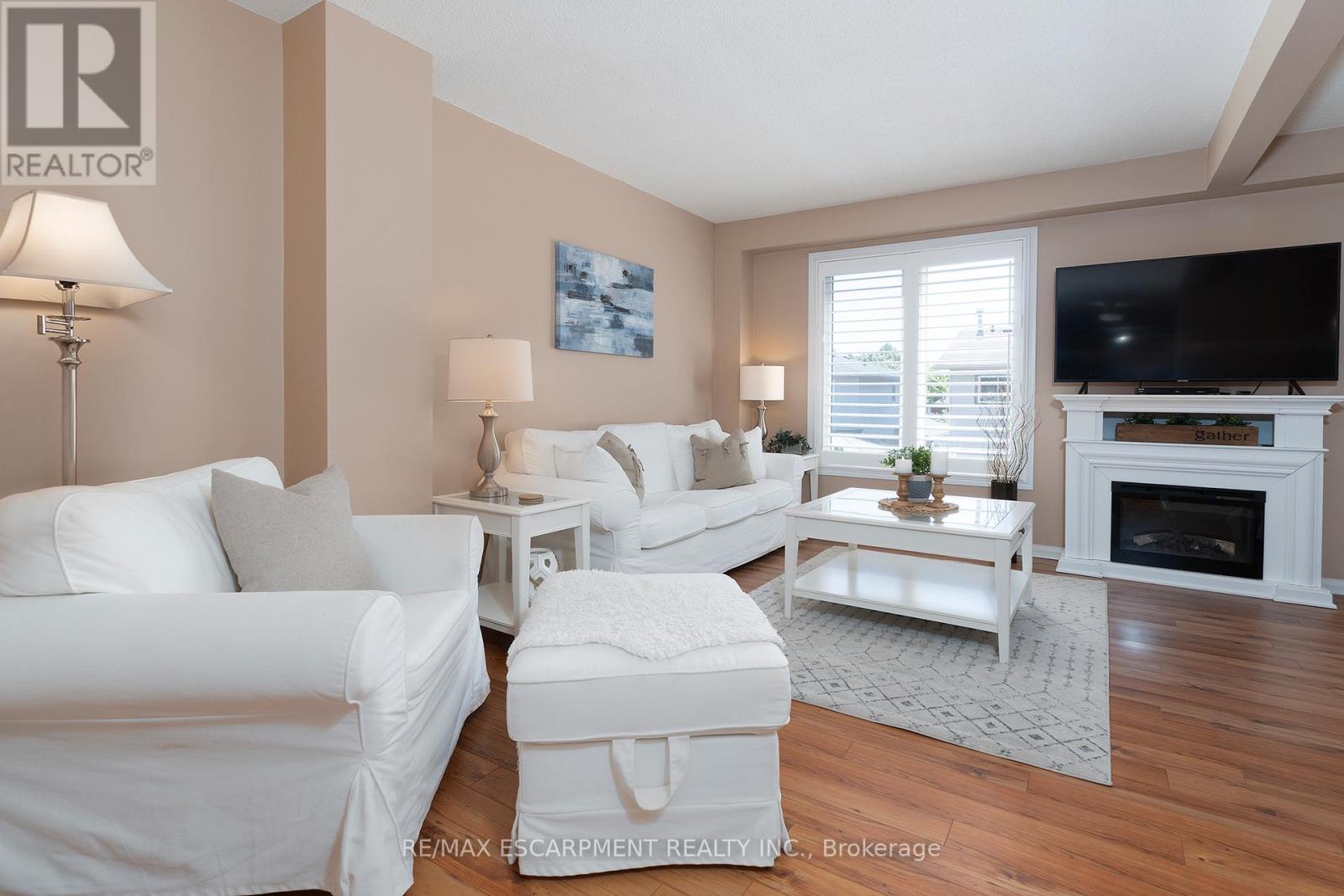 Photo 19 of 50 Ossington Drive, Hamilton ON