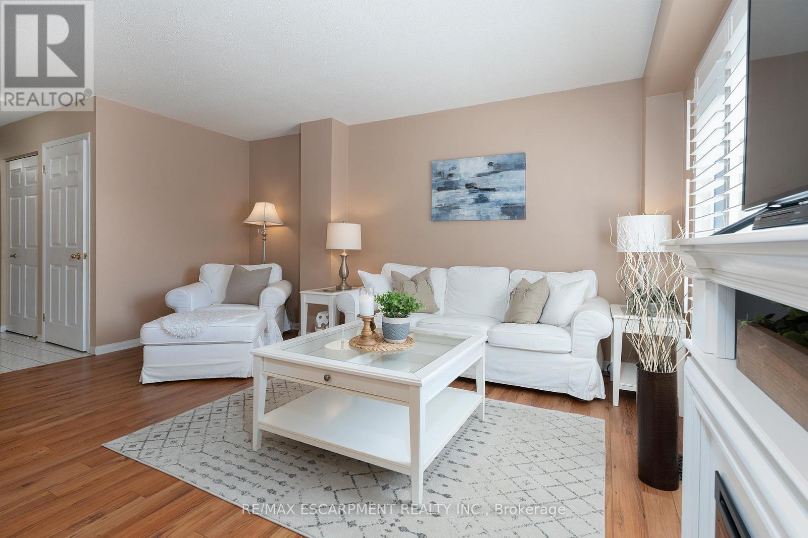 Photo 32 of 50 Ossington Drive, Hamilton ON