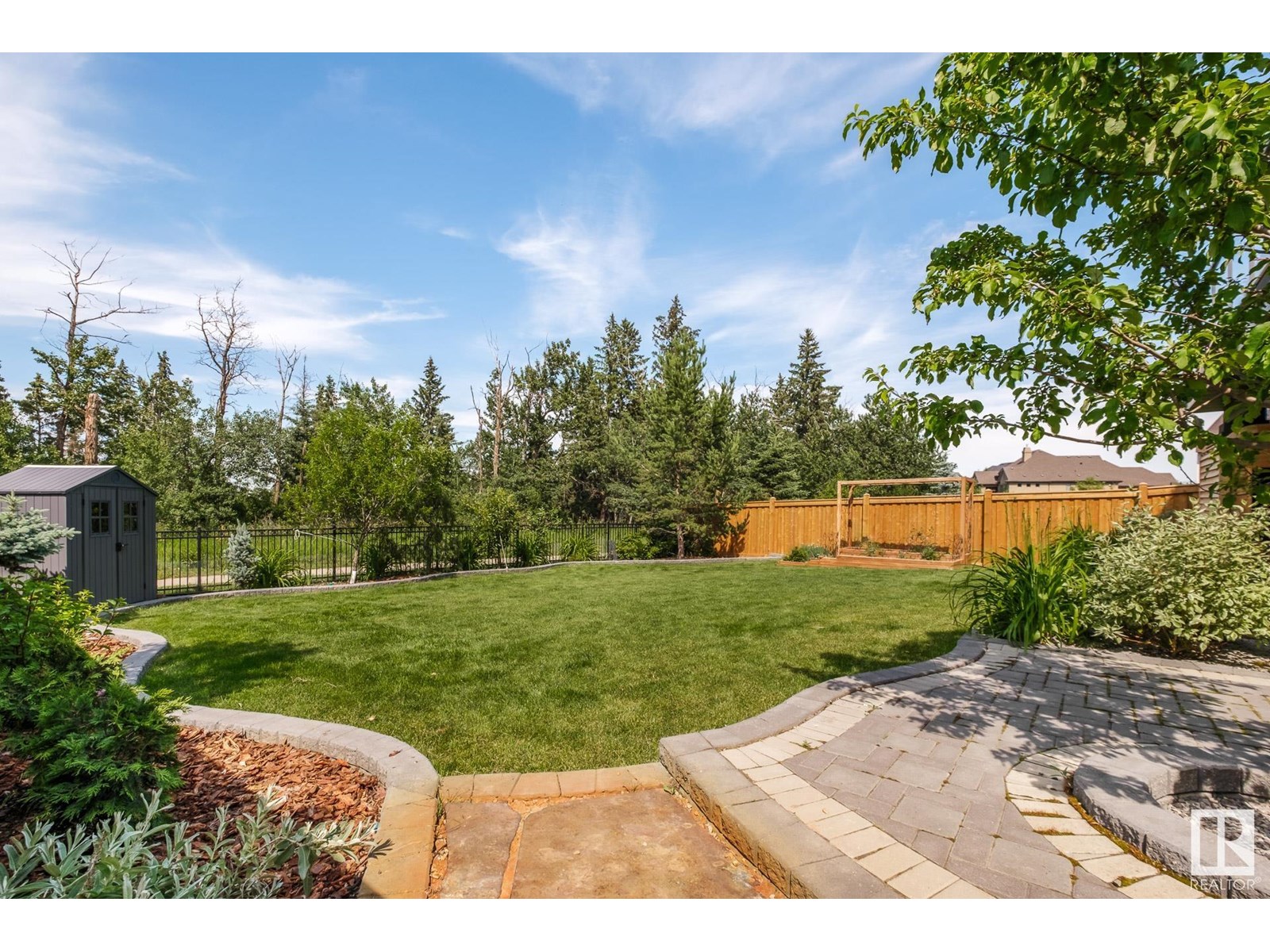 Photo 16 of 699 Howatt Dr Sw, Edmonton AB