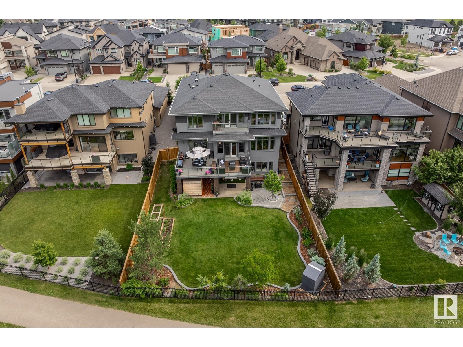 Photo 21 of 699 Howatt Dr Sw, Edmonton AB