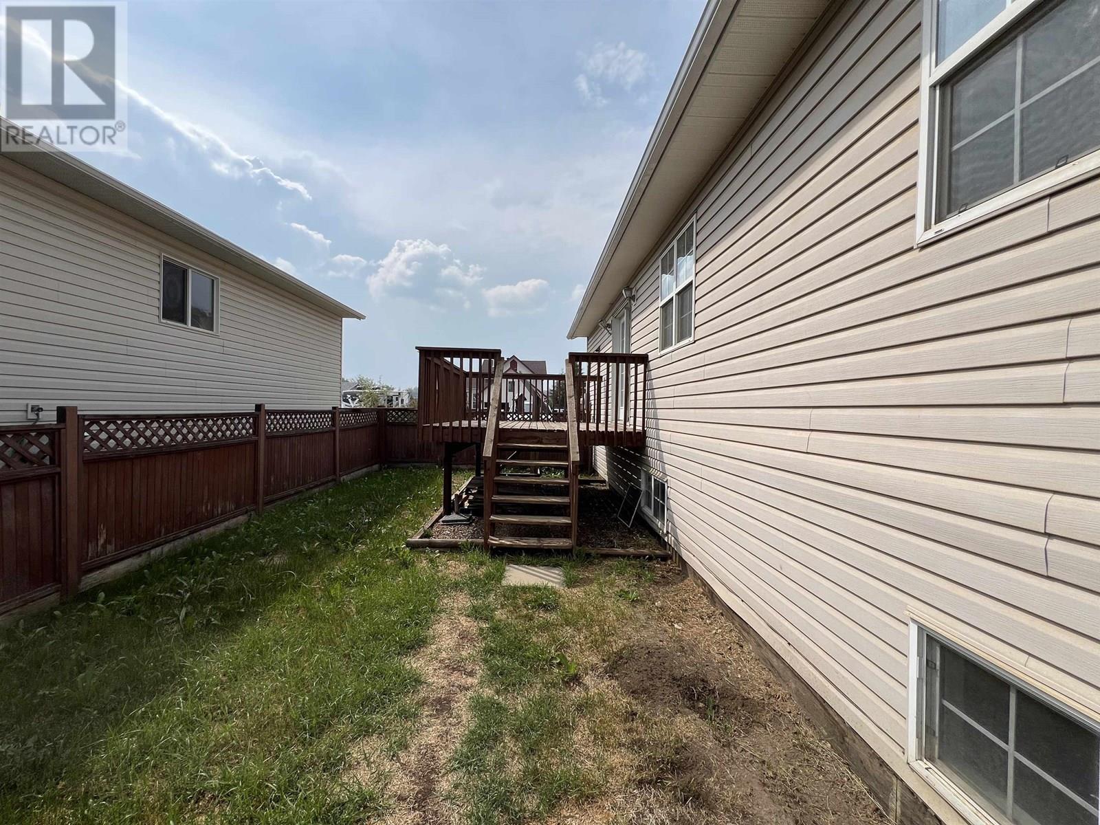 4403 HERITAGE CRESCENT, Fort Nelson