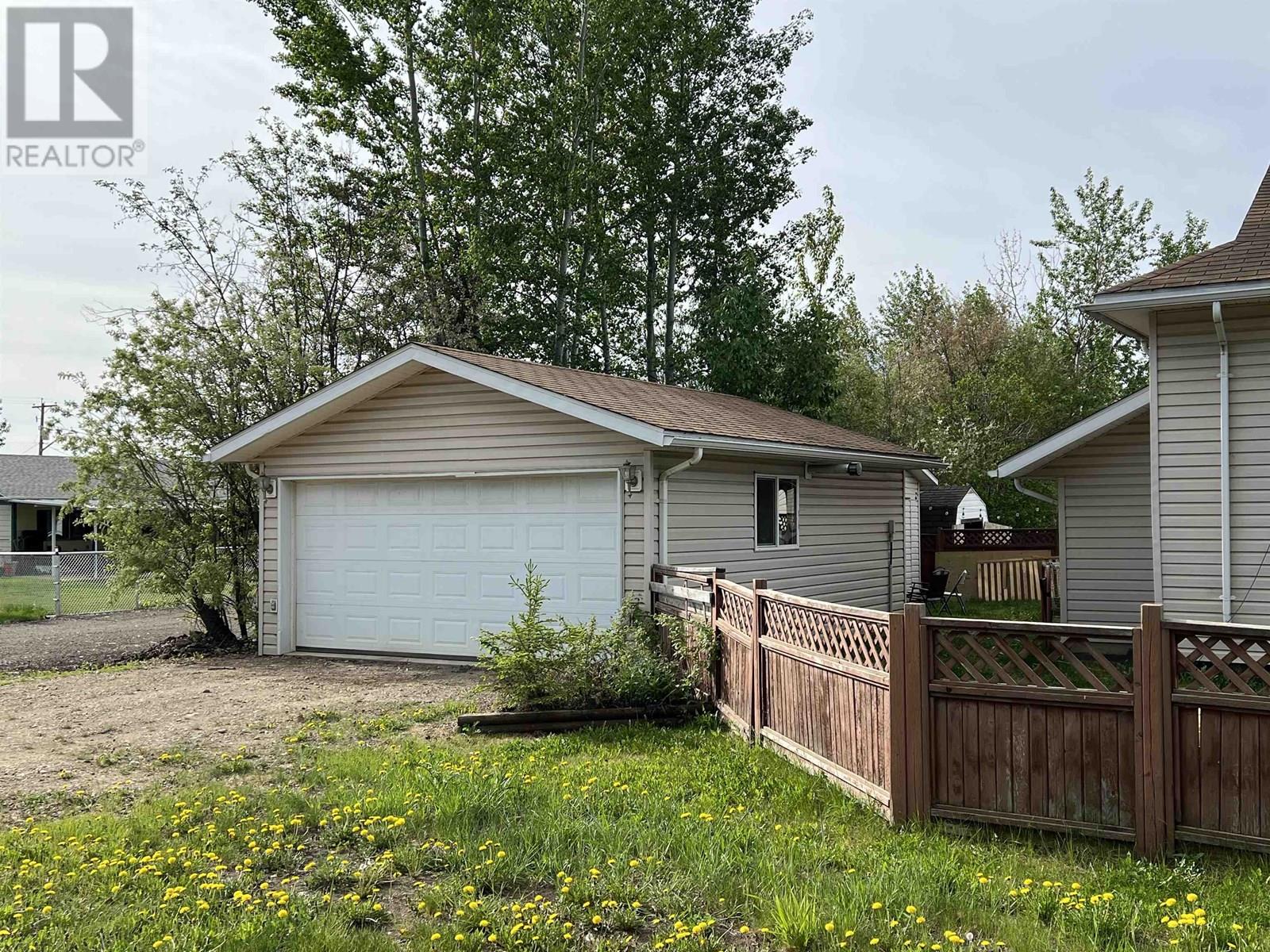 4403 HERITAGE CRESCENT, Fort Nelson