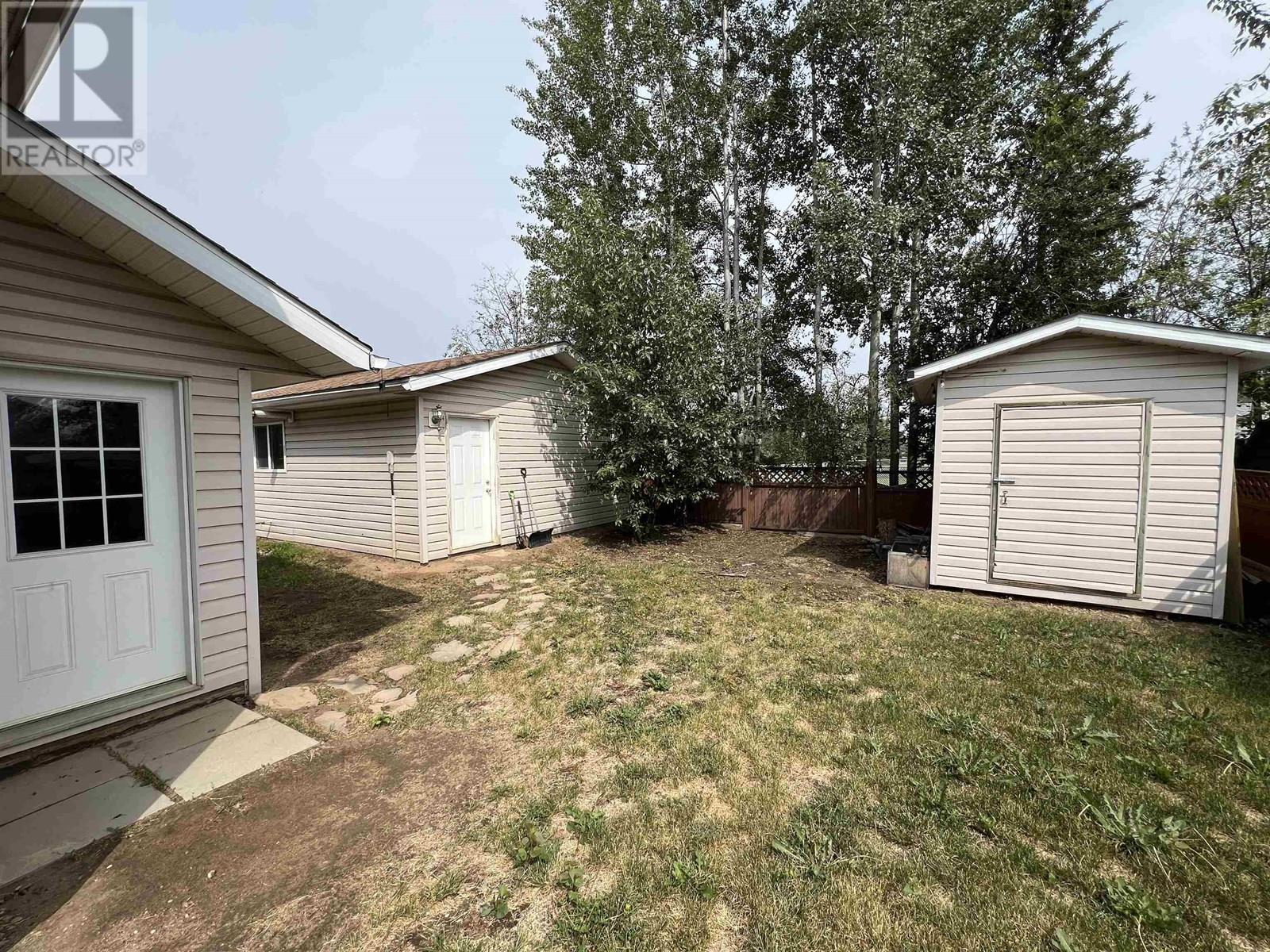 4403 HERITAGE CRESCENT, Fort Nelson
