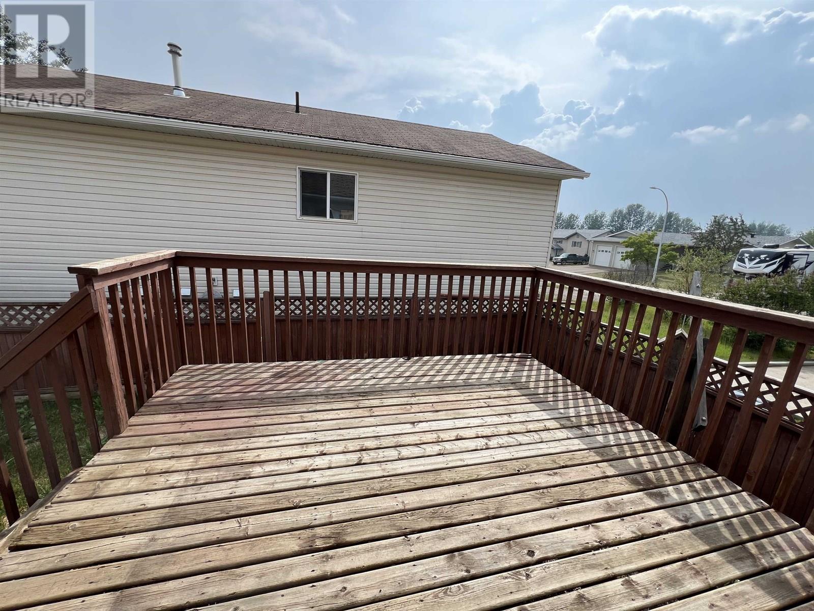 4403 HERITAGE CRESCENT, Fort Nelson