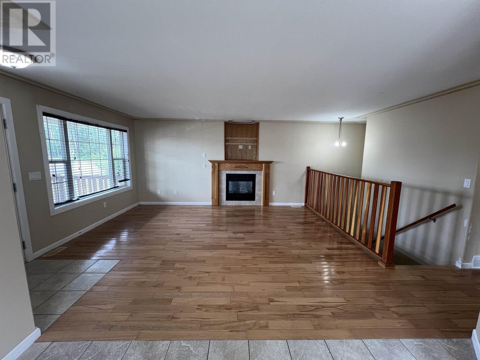 4403 HERITAGE CRESCENT, Fort Nelson