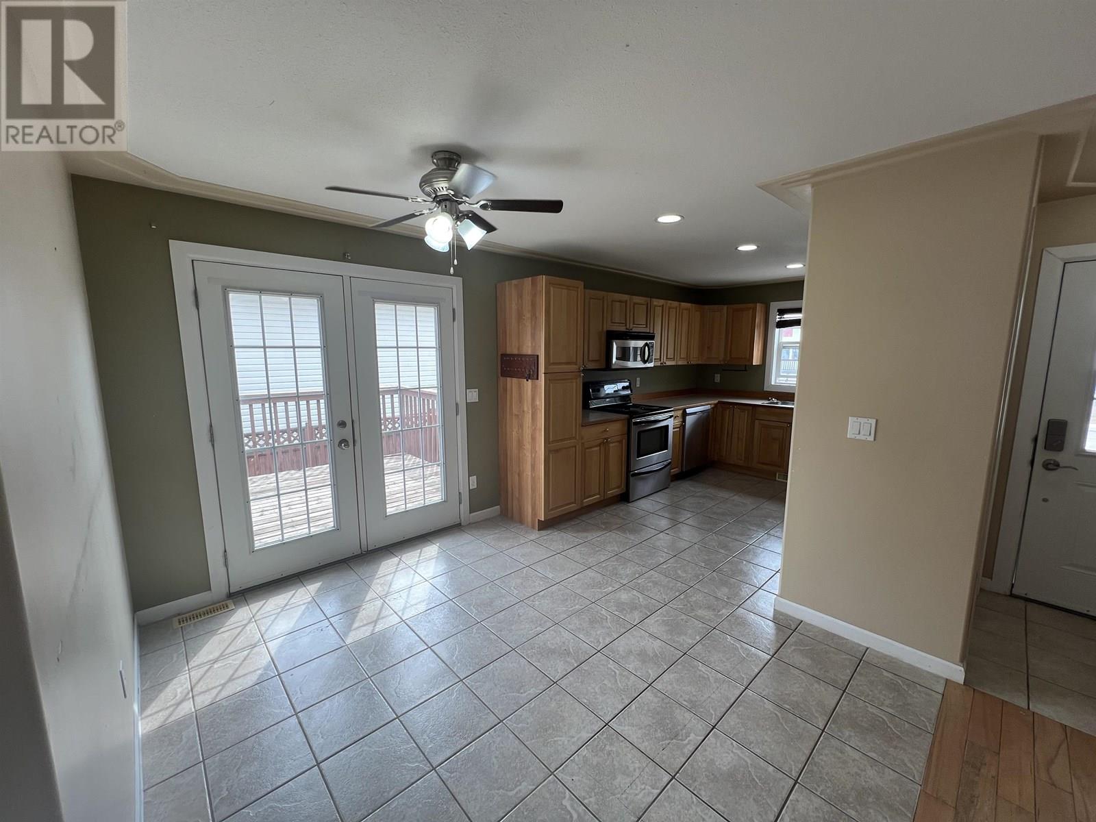 4403 HERITAGE CRESCENT, Fort Nelson