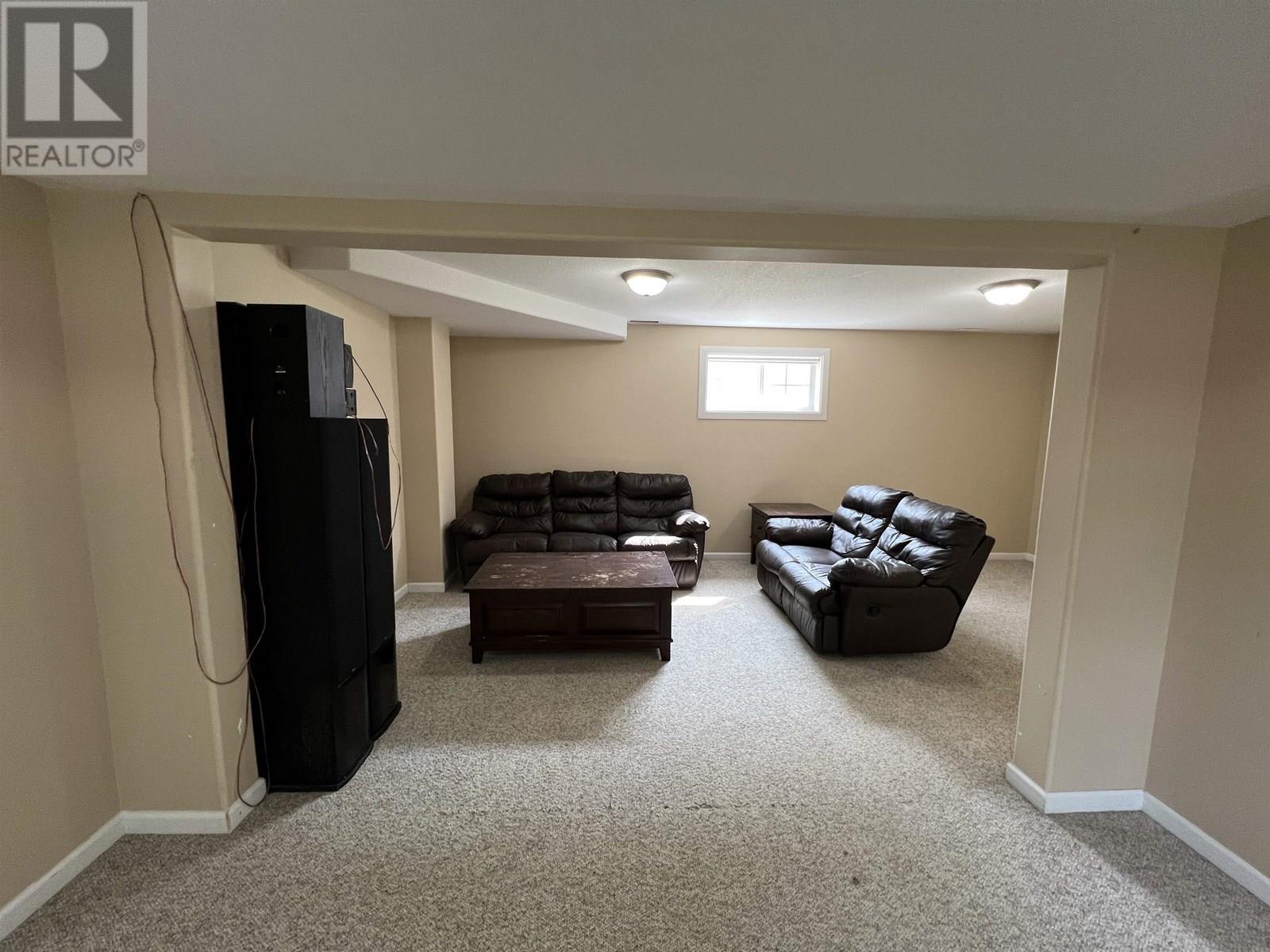 4403 HERITAGE CRESCENT, Fort Nelson