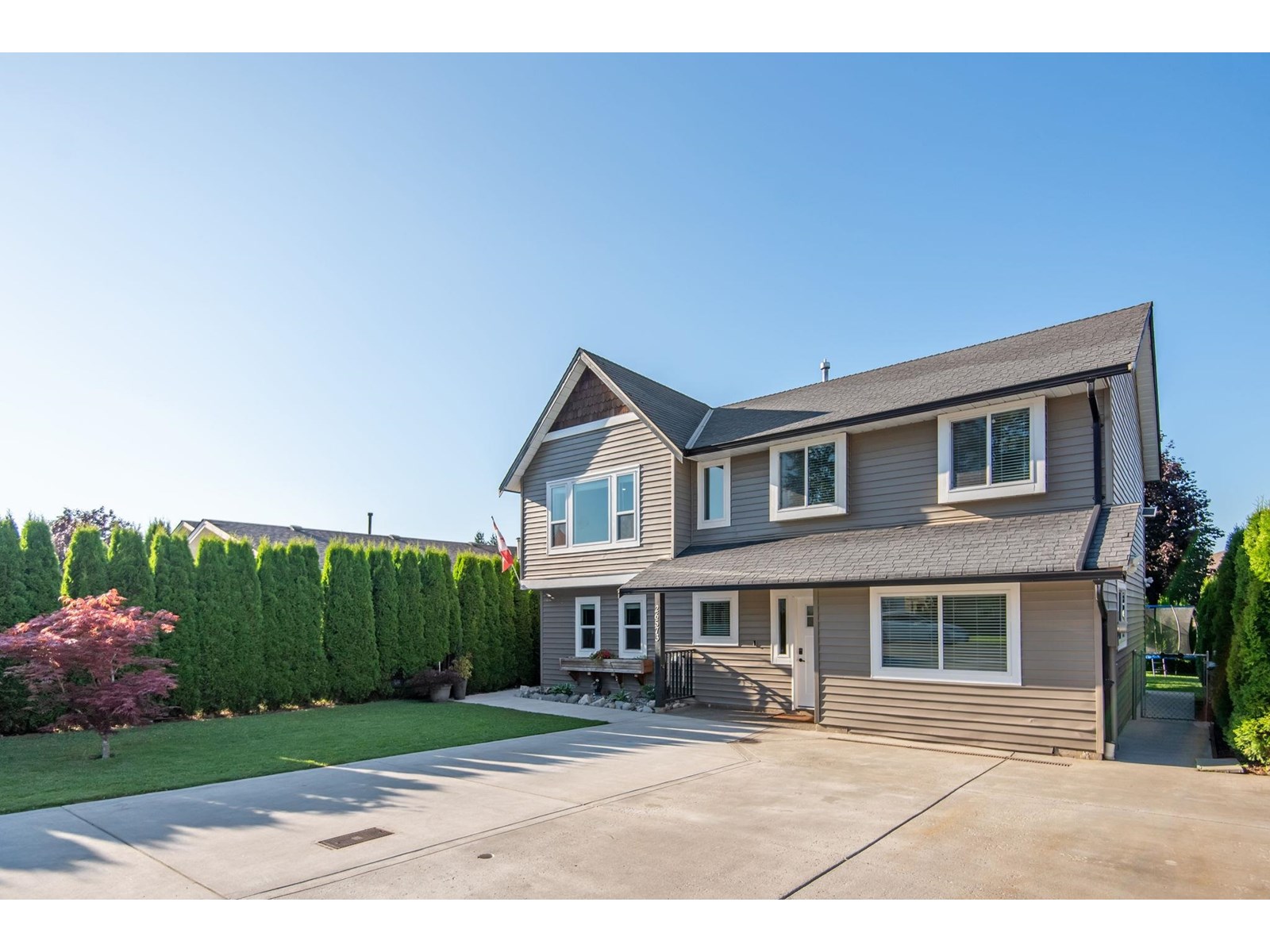 Photo 3 of 26573 29 B Avenue, Langley BC