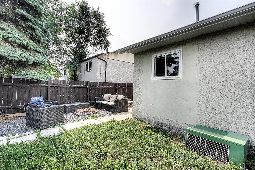 Photo 10 of 80 Wynford Drive, Winnipeg MB