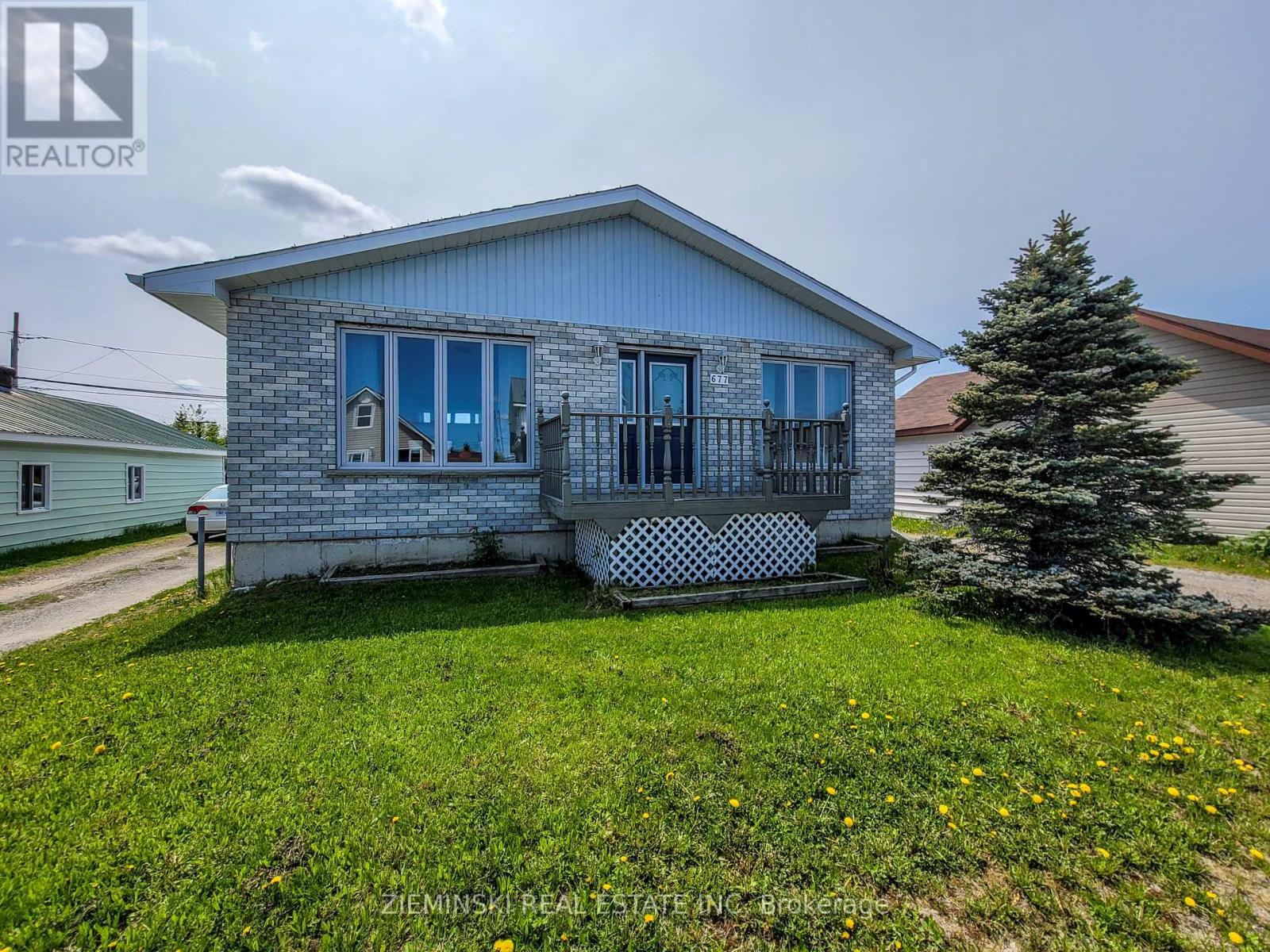 Photo 7 of 677 Victoria Road, Iroquois Falls ON
