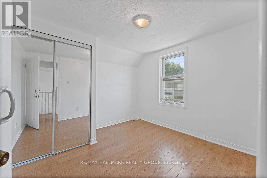 Photo 5 of 291 Richelieu Avenue, Ottawa ON