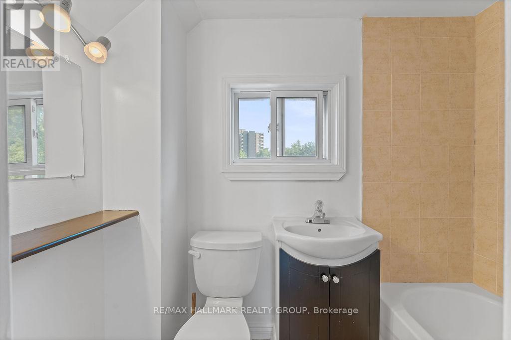 Photo 20 of 291 Richelieu Avenue, Ottawa ON