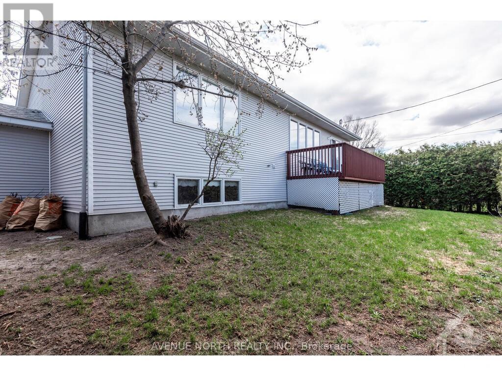 Photo 25 of 7 Riverbend Drive, Ottawa ON