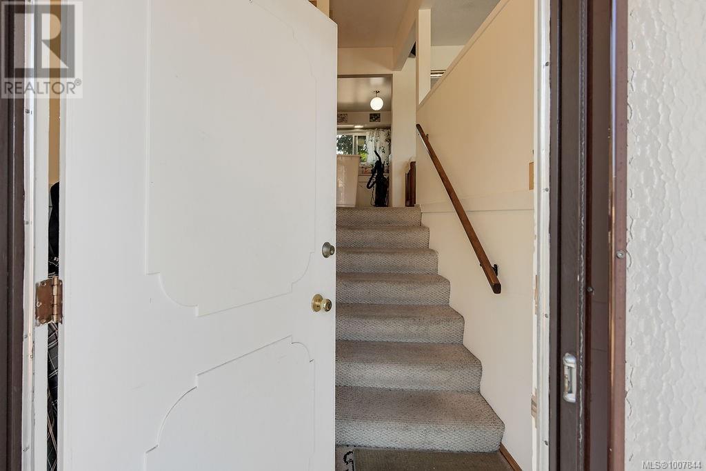 1318 GLENRIDGE DR - Image 4