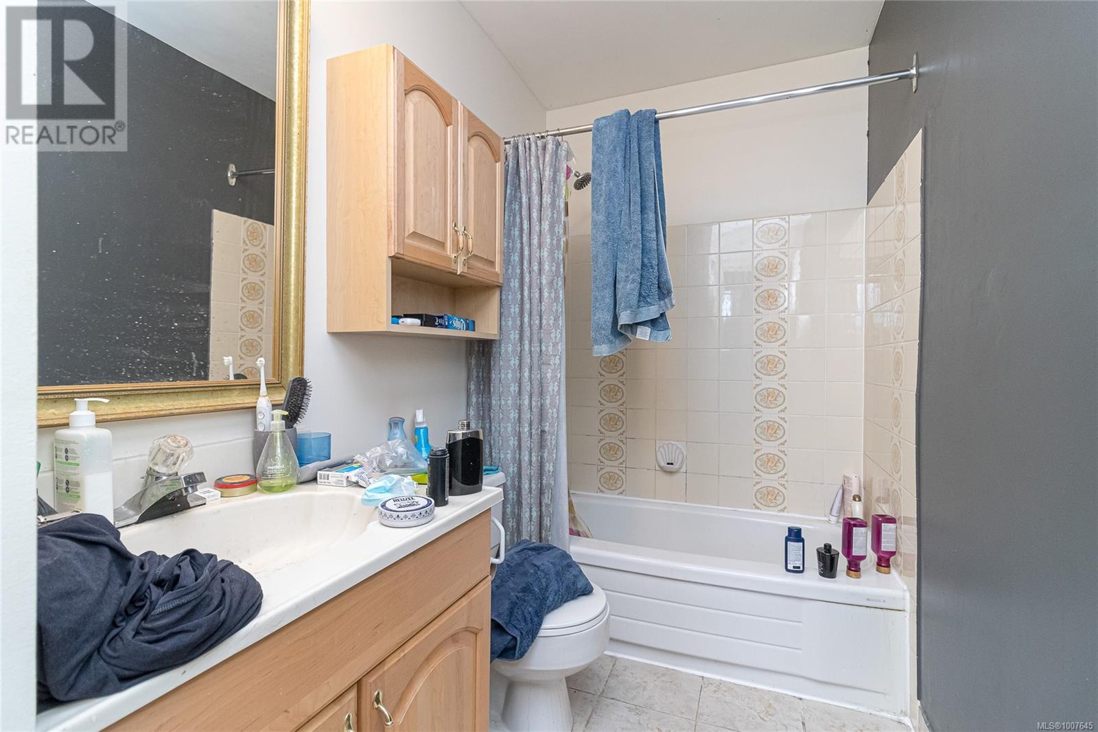 Photo 11 of 307 1745 Leighton Rd, Victoria BC