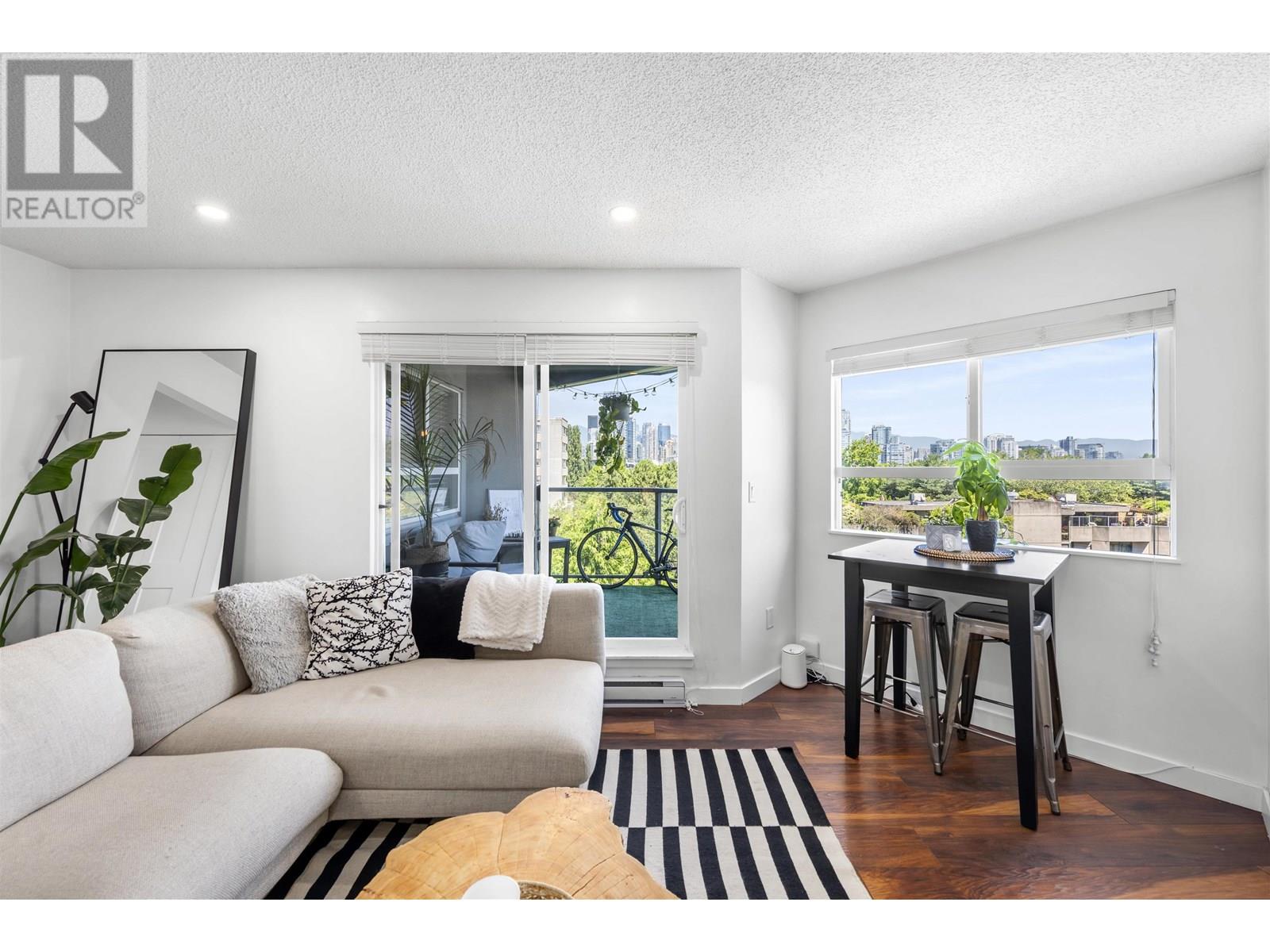 Photo 10 of 306 1365 W 4th Avenue, Vancouver BC