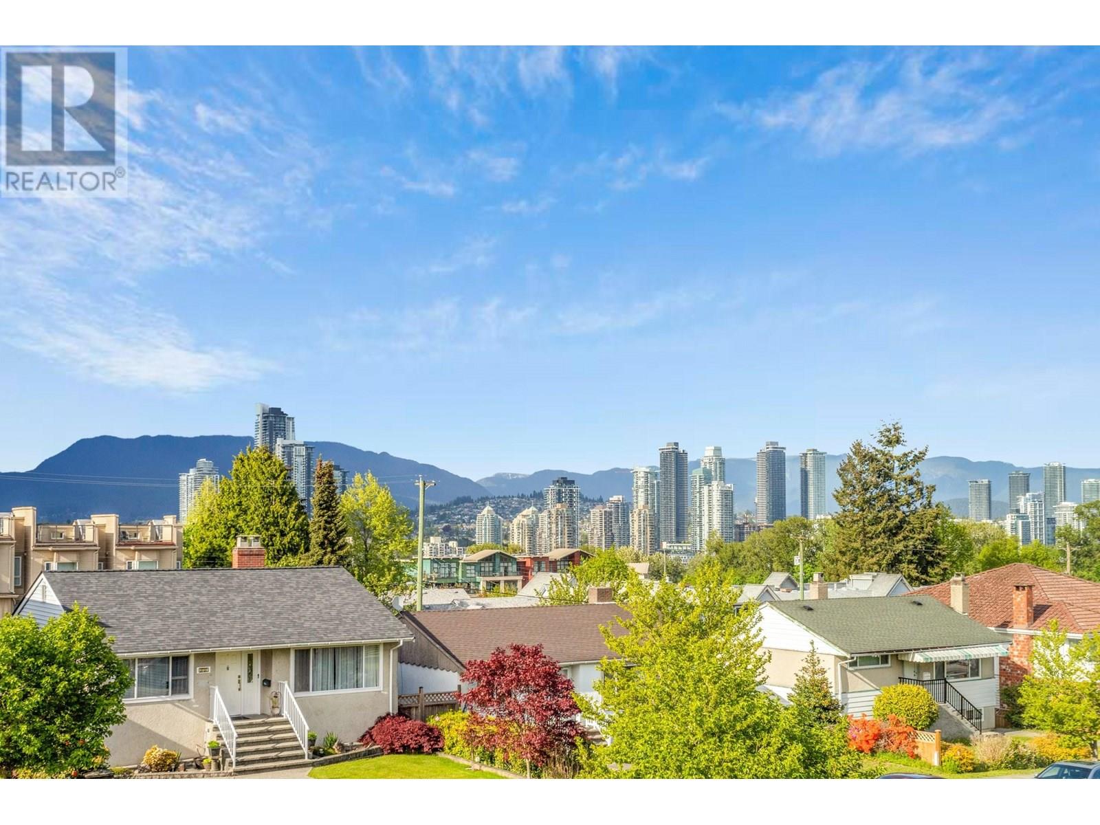 Photo 27 of 3732 Linwood Street, Burnaby BC