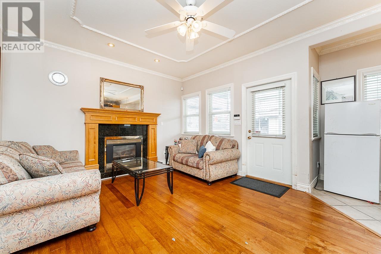 Photo 15 of 1437 E 58th Avenue, Vancouver BC