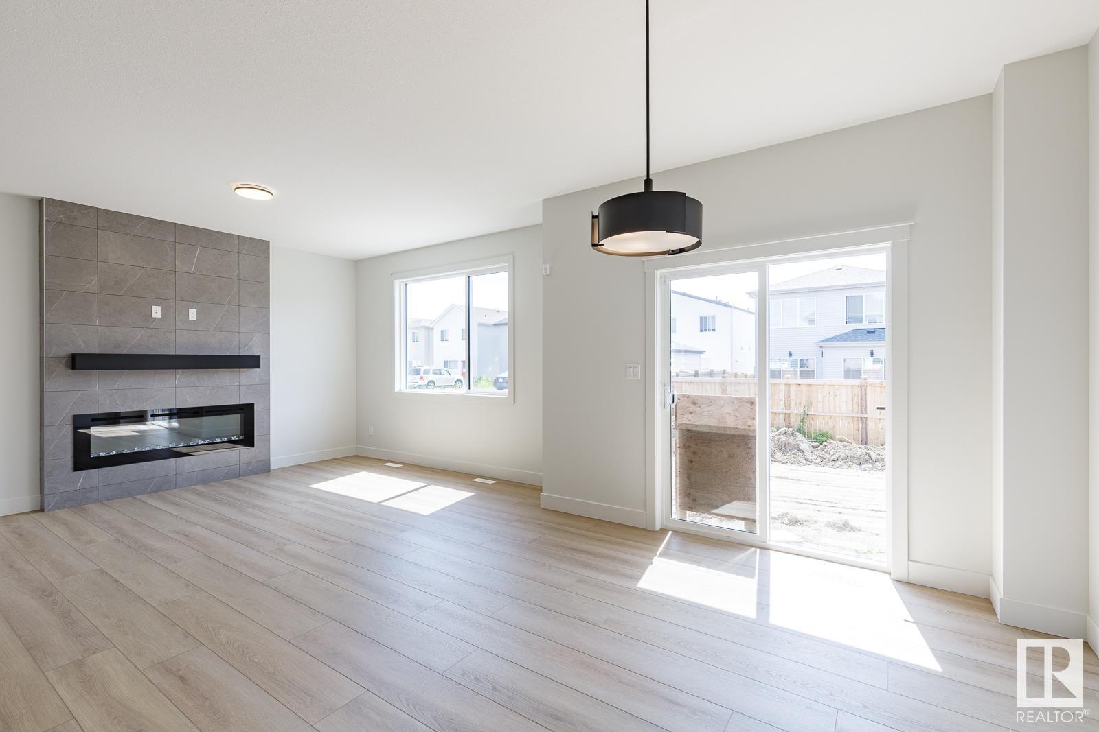 Photo 31 of 15679 18 Av Sw, Edmonton AB