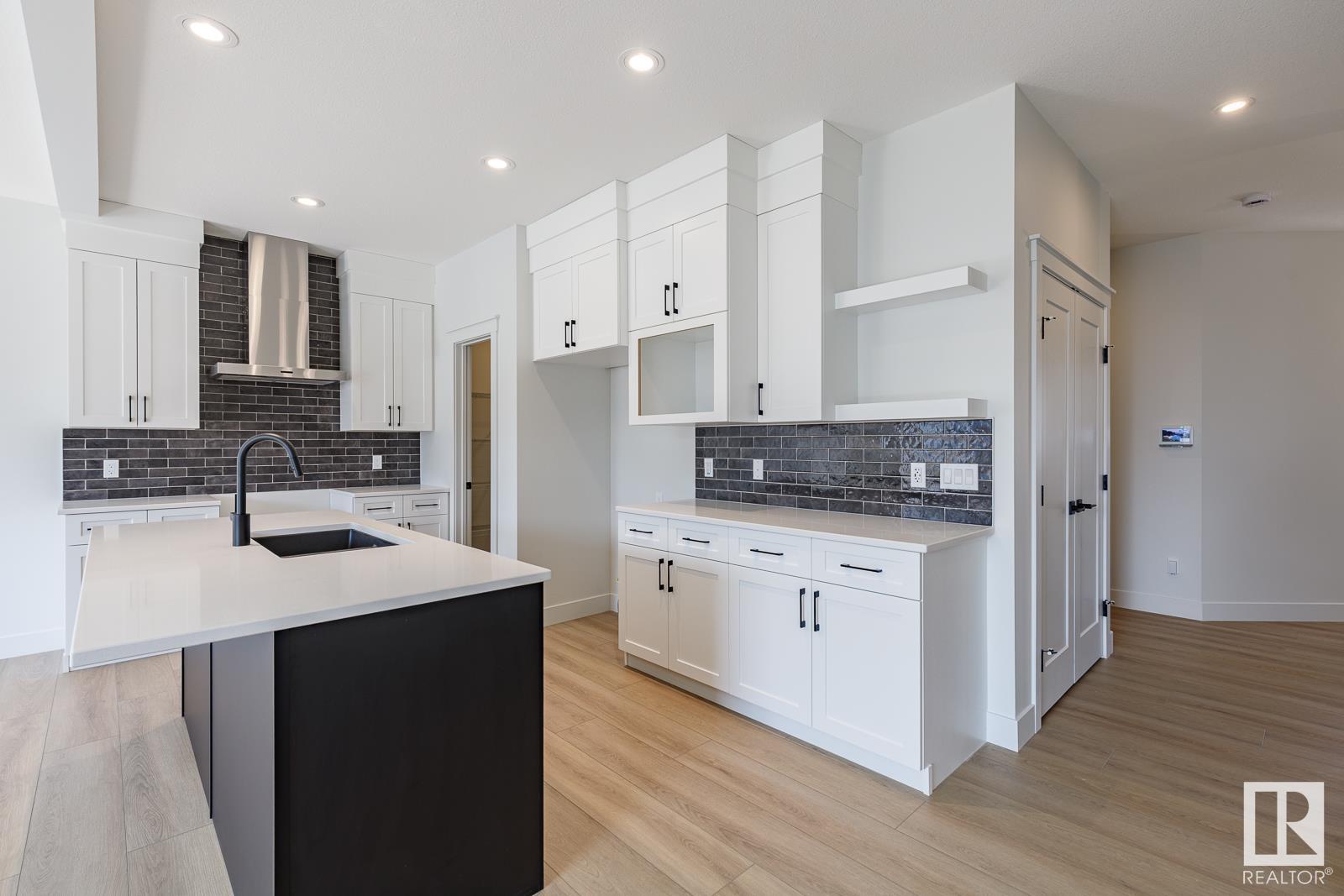 Photo 28 of 15679 18 Av Sw, Edmonton AB