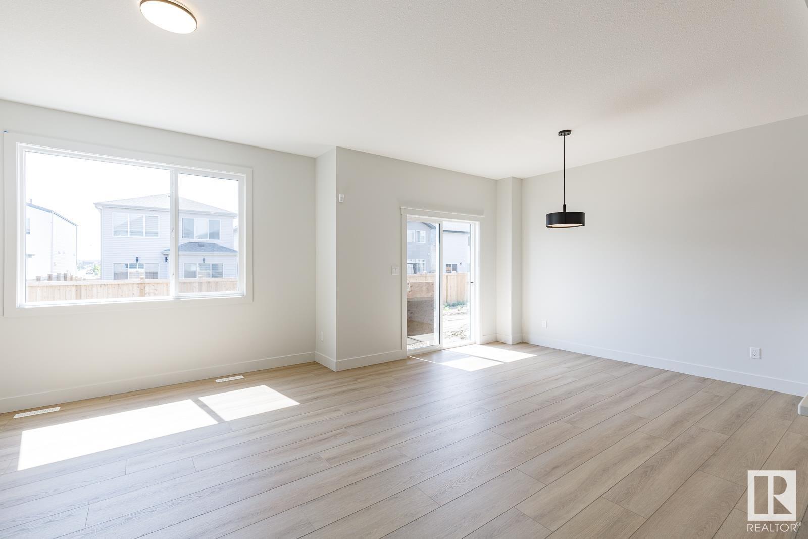 Photo 49 of 15679 18 Av Sw, Edmonton AB