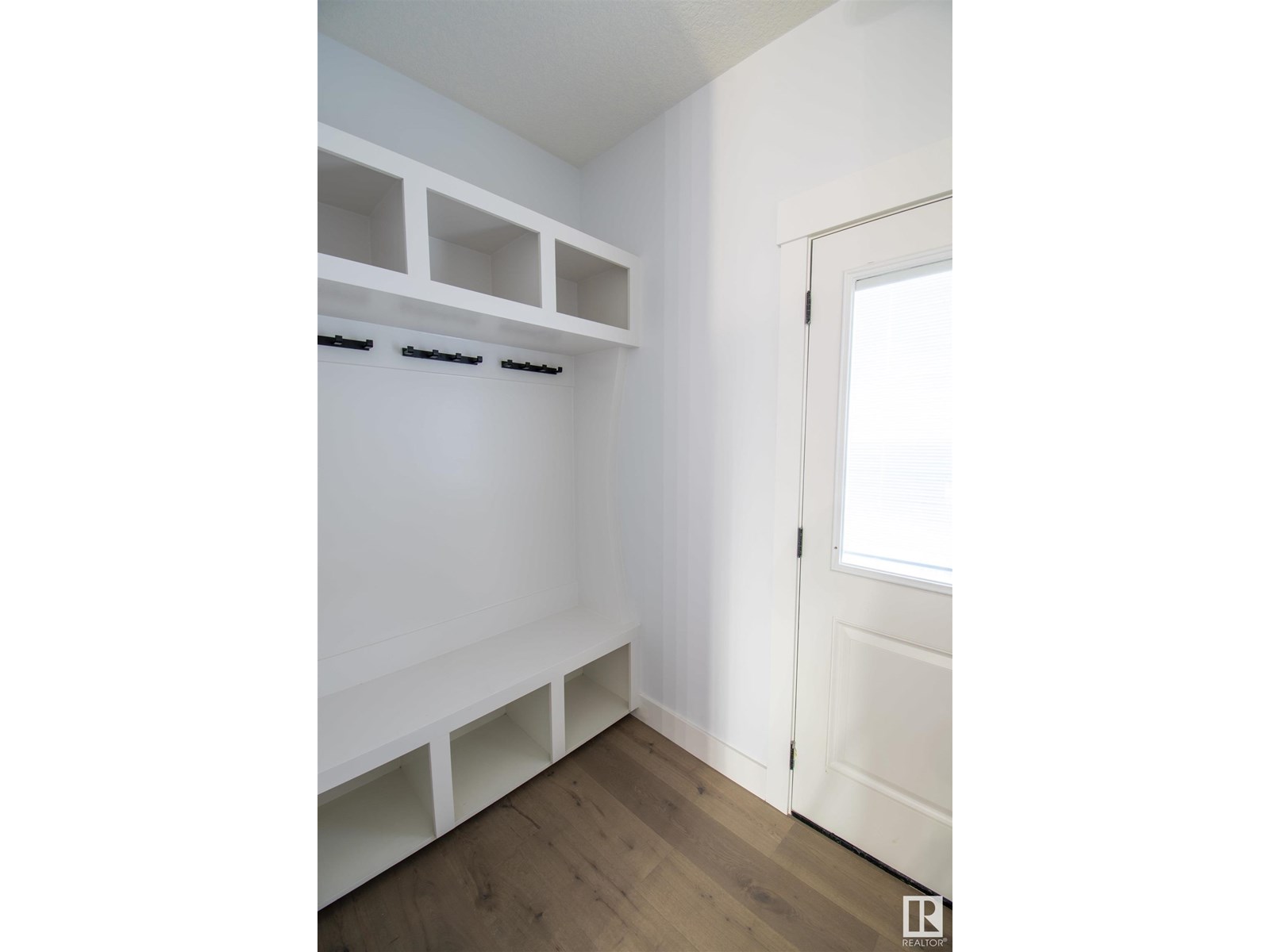 Photo 15 of 10954 135 St Nw, Edmonton AB