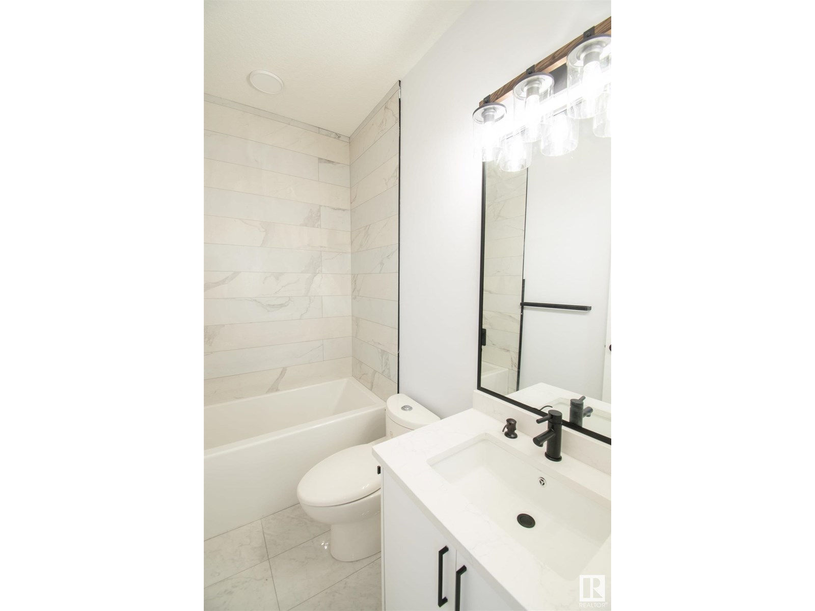 Photo 21 of 10954 135 St Nw, Edmonton AB