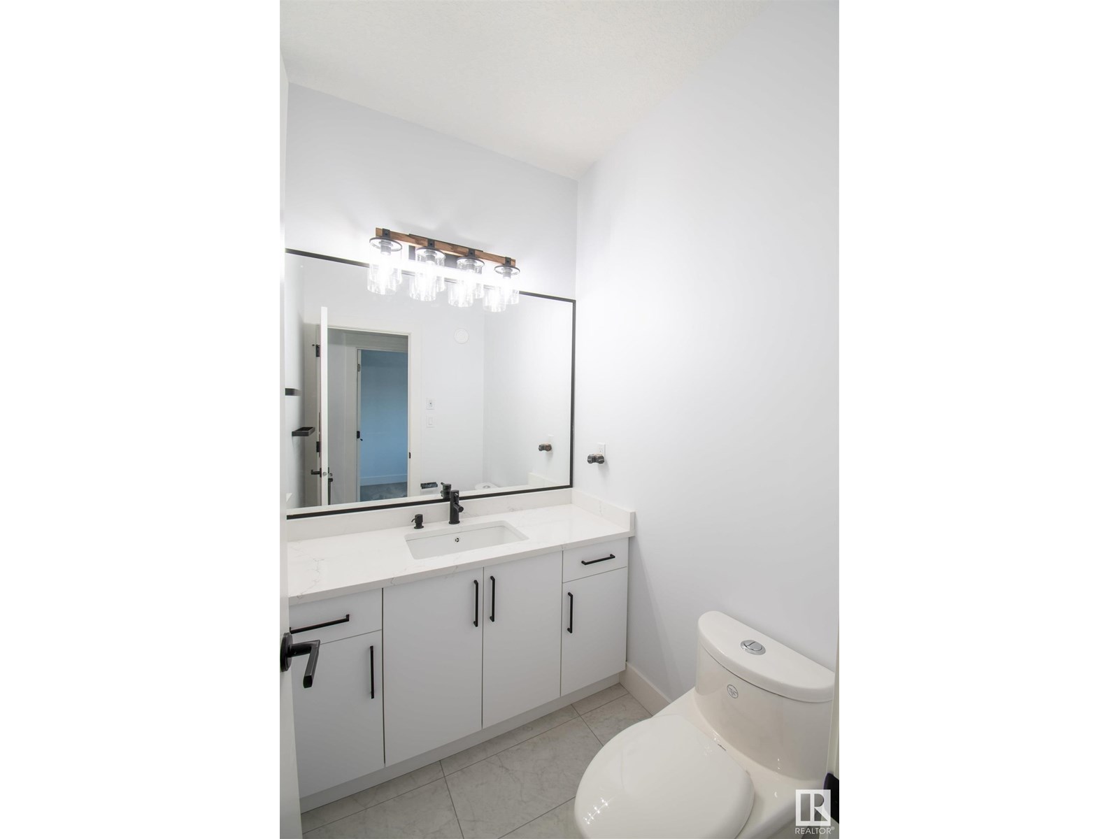 Photo 14 of 10954 135 St Nw, Edmonton AB