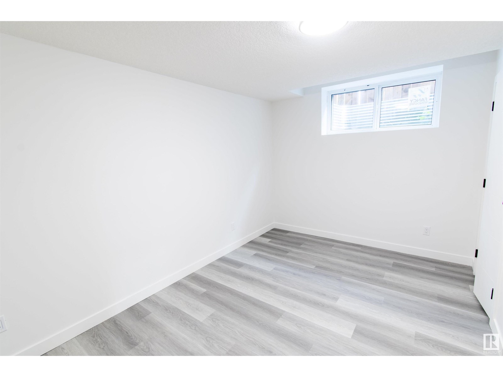 Photo 38 of 10954 135 St Nw, Edmonton AB