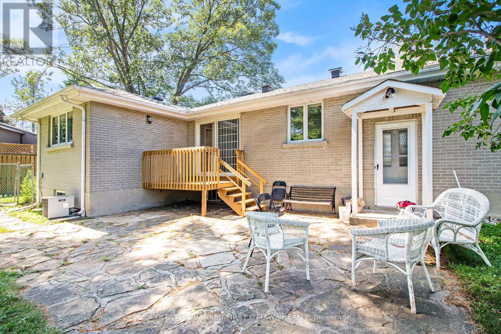 Photo 4 of 3061 Upper Otterson Place, Ottawa ON