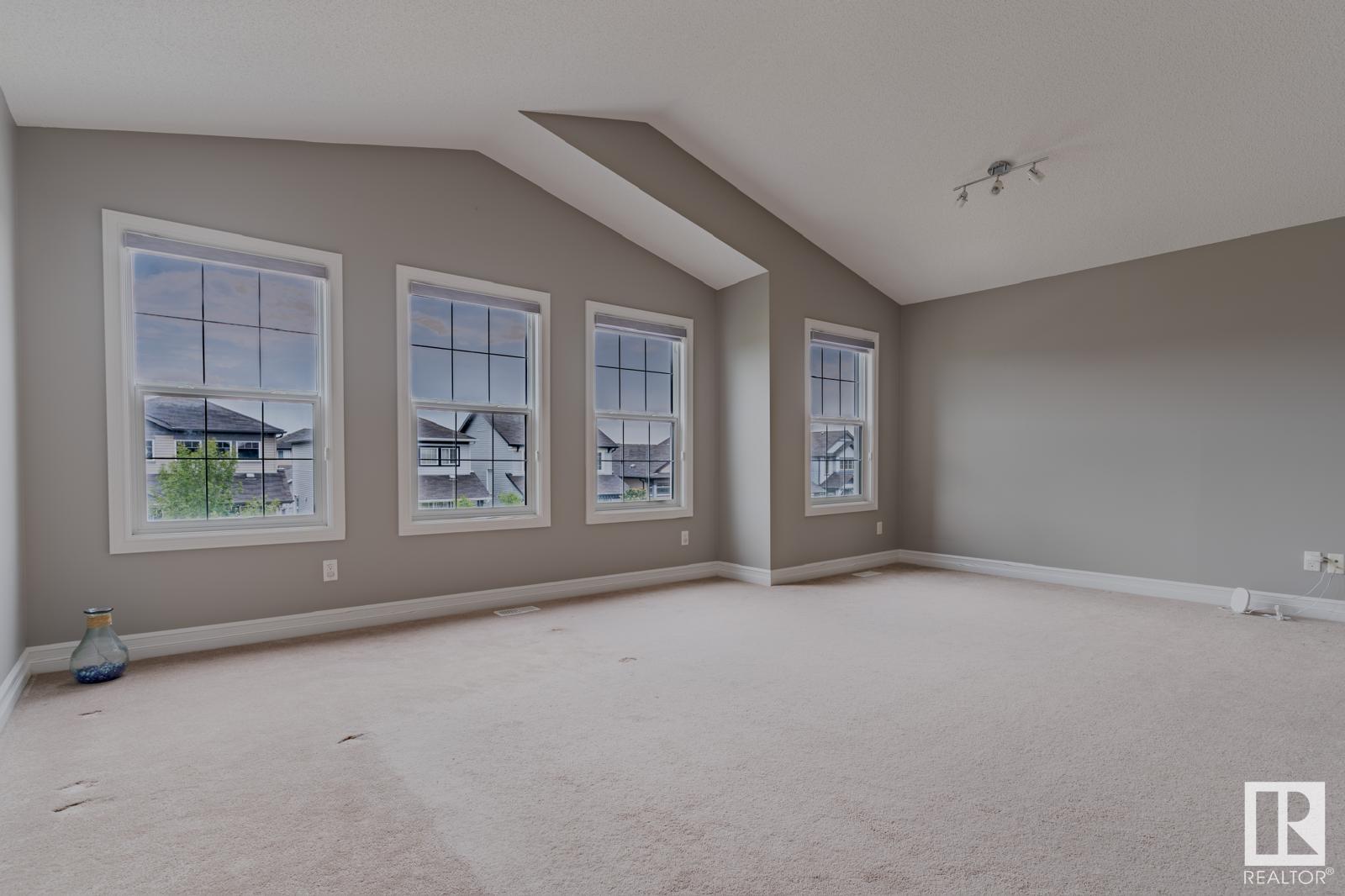 Photo 24 of 2922 17 A Avenue Nw, Edmonton AB