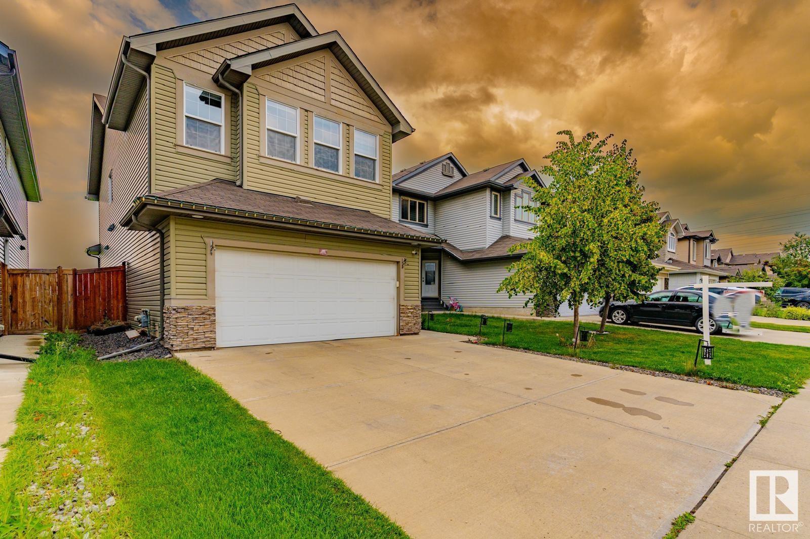 Photo 1 of 2922 17 A Avenue Nw, Edmonton AB