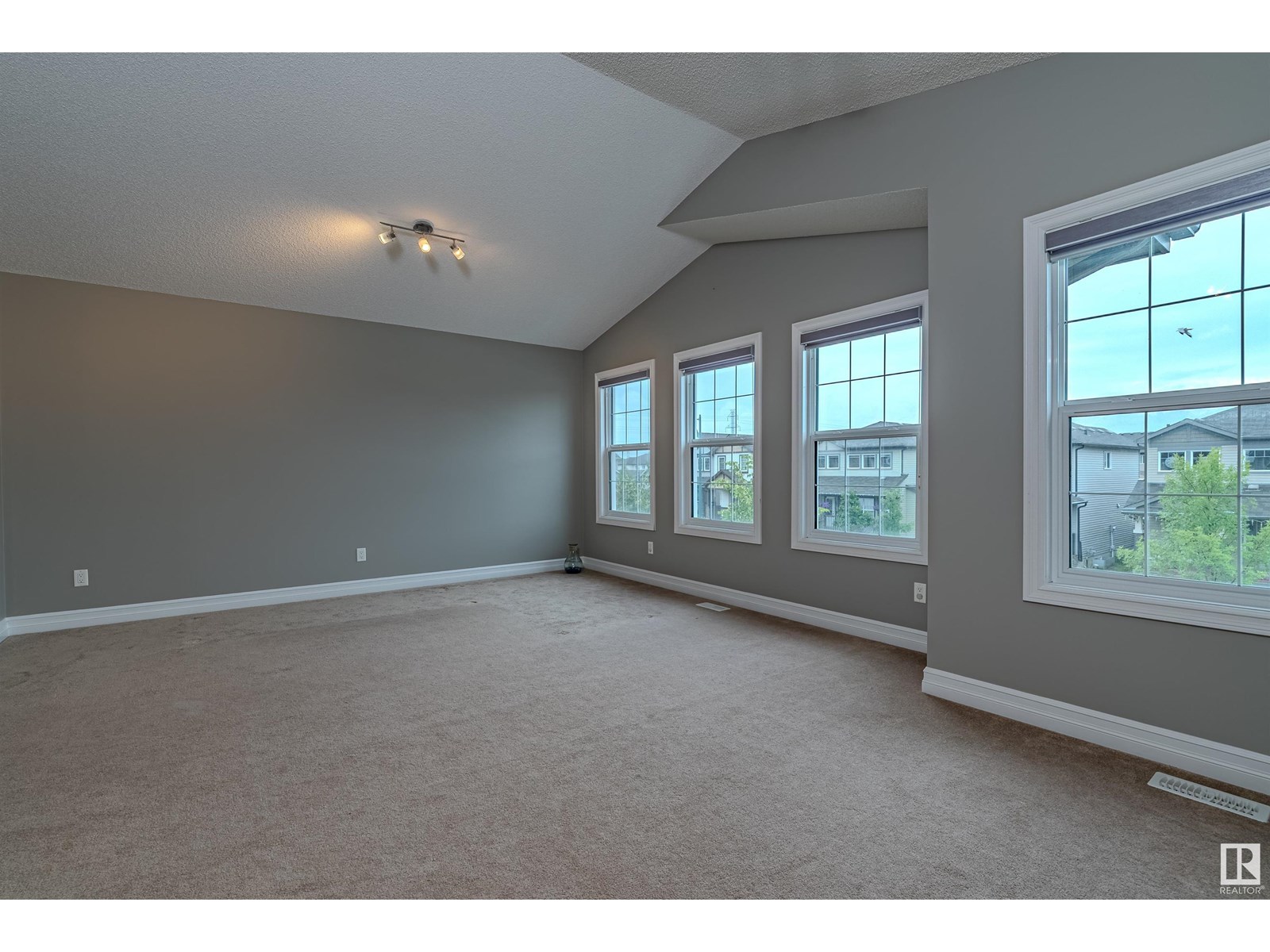 Photo 26 of 2922 17 A Avenue Nw, Edmonton AB