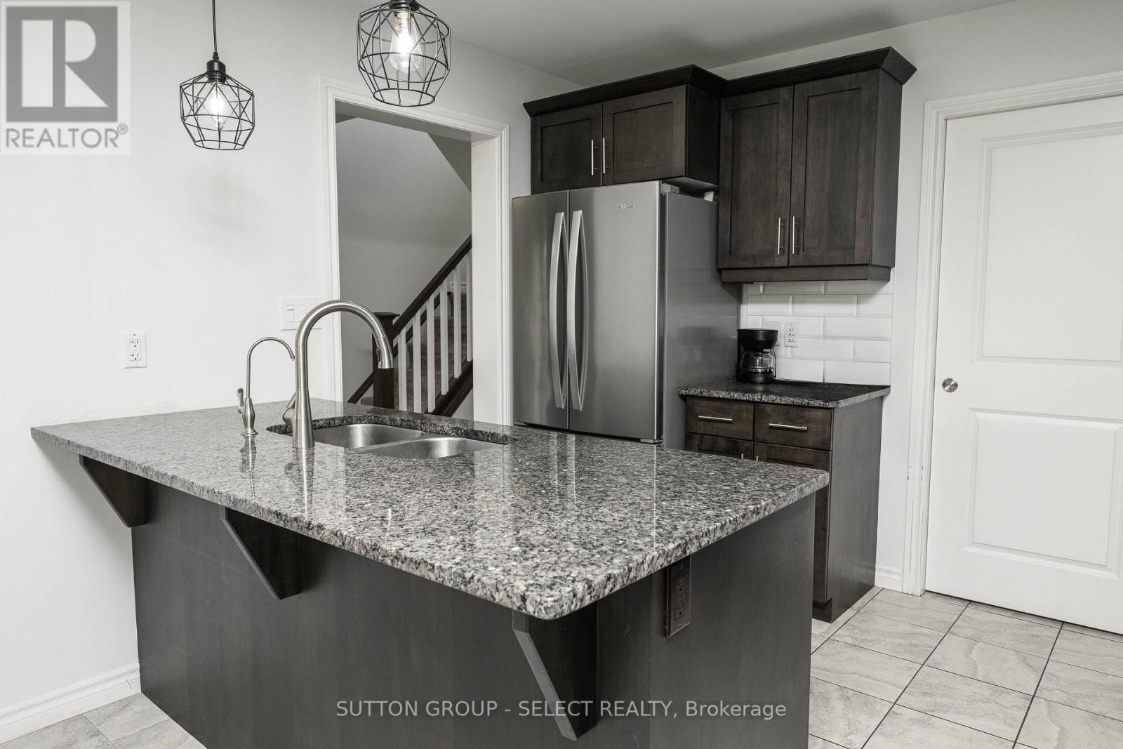 Photo 28 of 7 Ambleside Drive, St Thomas ON