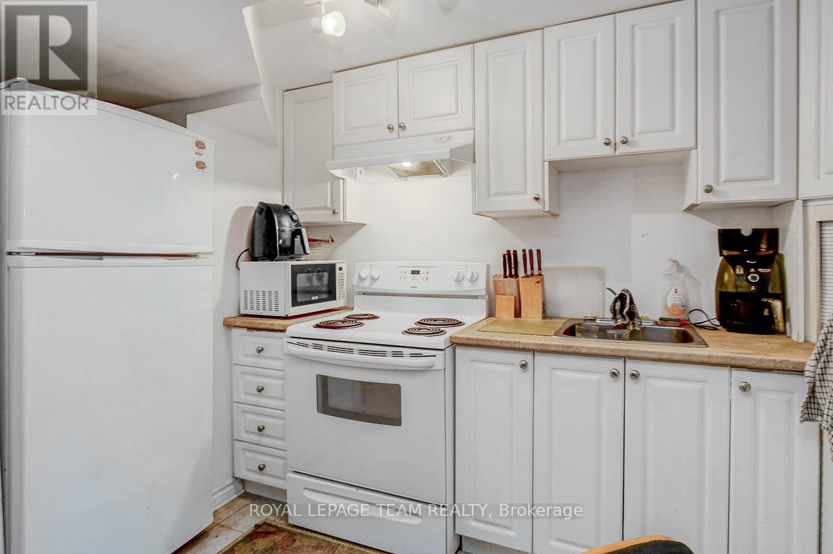 Photo 23 of 775 Trojan Avenue, Ottawa ON