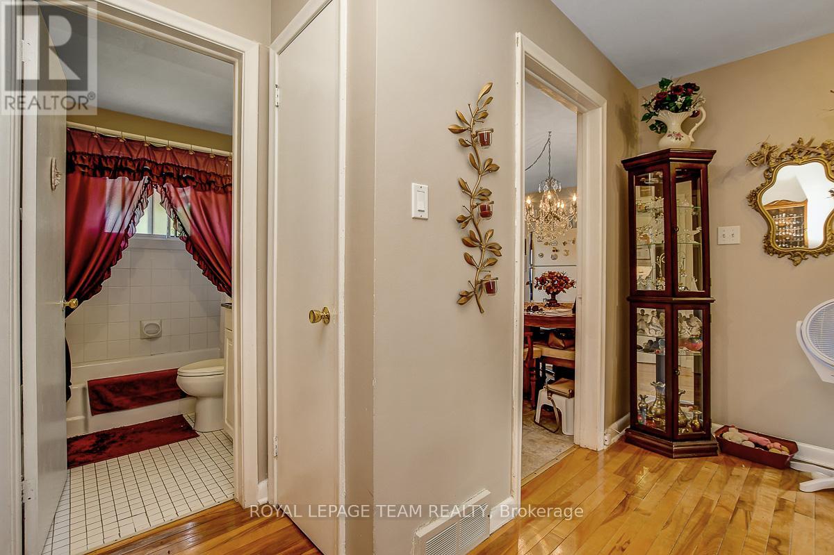 Photo 33 of 775 Trojan Avenue, Ottawa ON