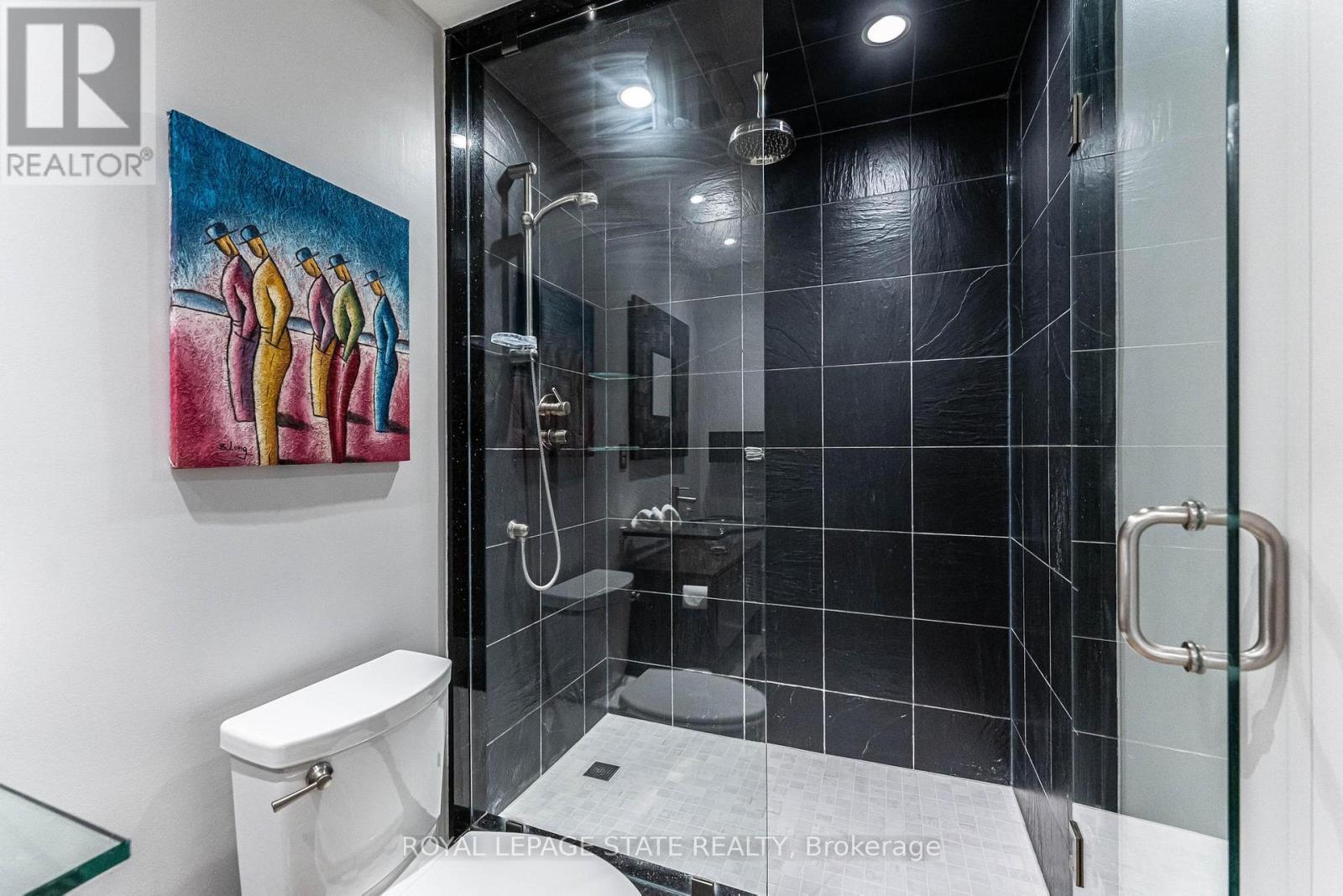 Photo 5 of 1703 67 Caroline Street S, Hamilton ON