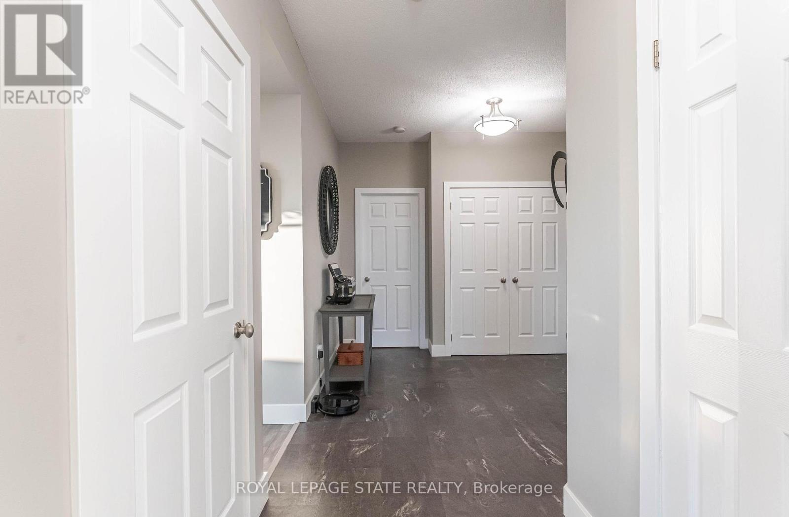 Photo 24 of 1703 67 Caroline Street S, Hamilton ON