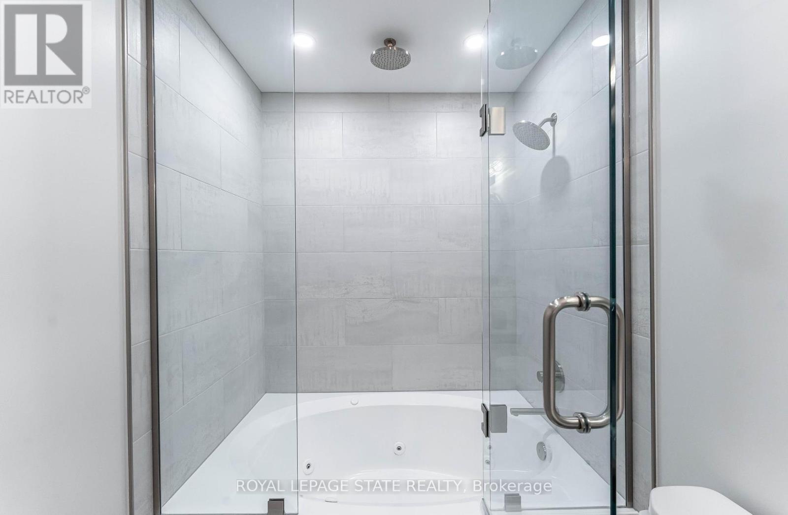 Photo 30 of 1703 67 Caroline Street S, Hamilton ON