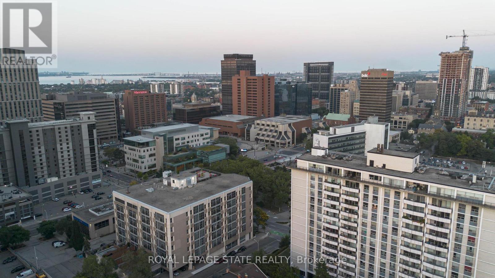 Photo 6 of 1703 67 Caroline Street S, Hamilton ON