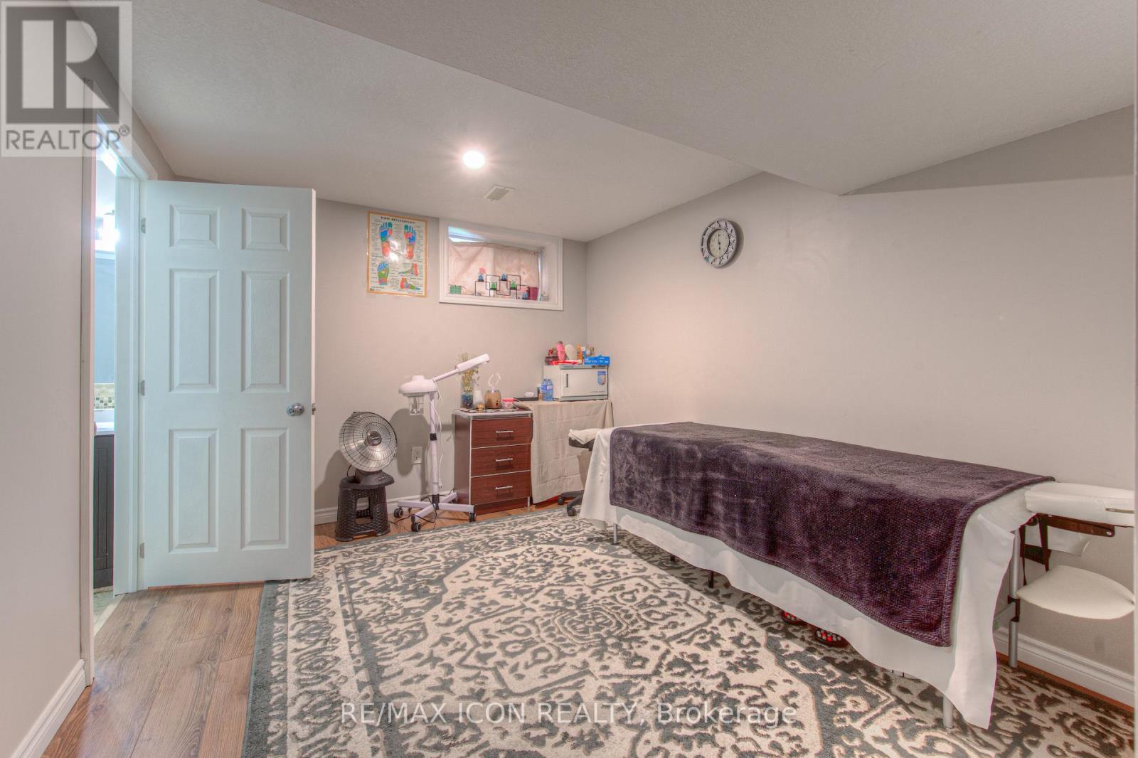 Photo 43 of 139 Pebblecreek Drive, Kitchener ON