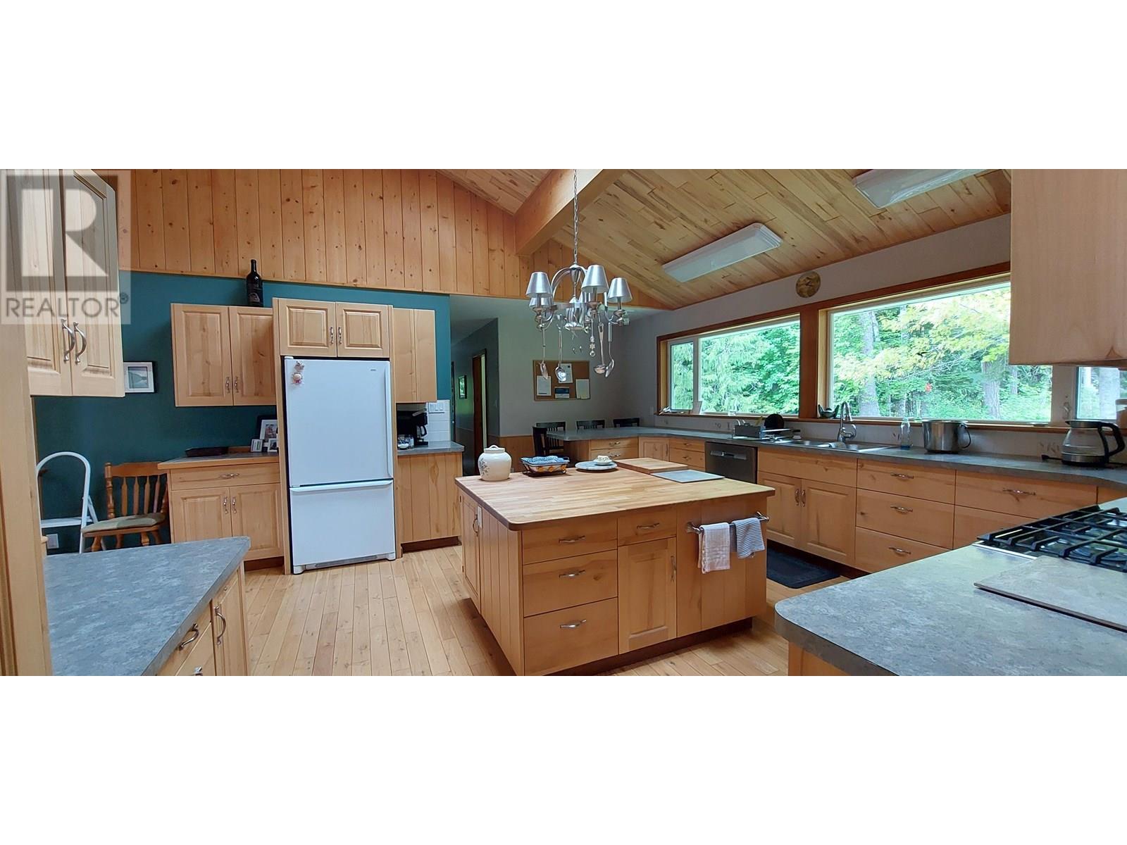 4770 MACKENZIE HIGHWAY, Bella Coola