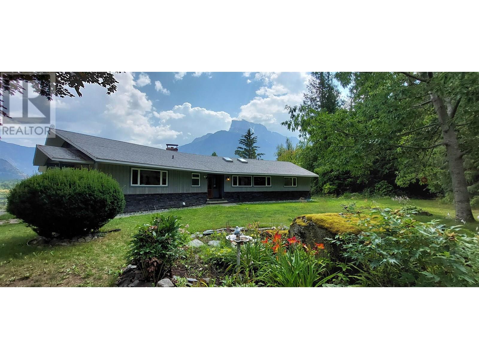 4770 MACKENZIE HIGHWAY, Bella Coola