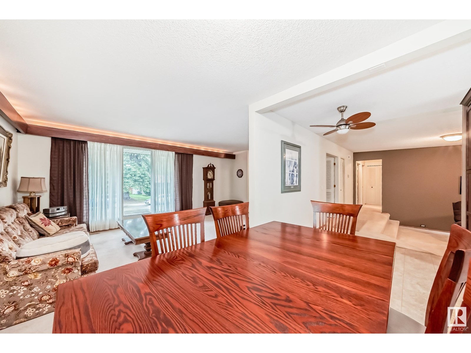 Photo 2 of 16 Merryvale Cr, Sherwood Park AB
