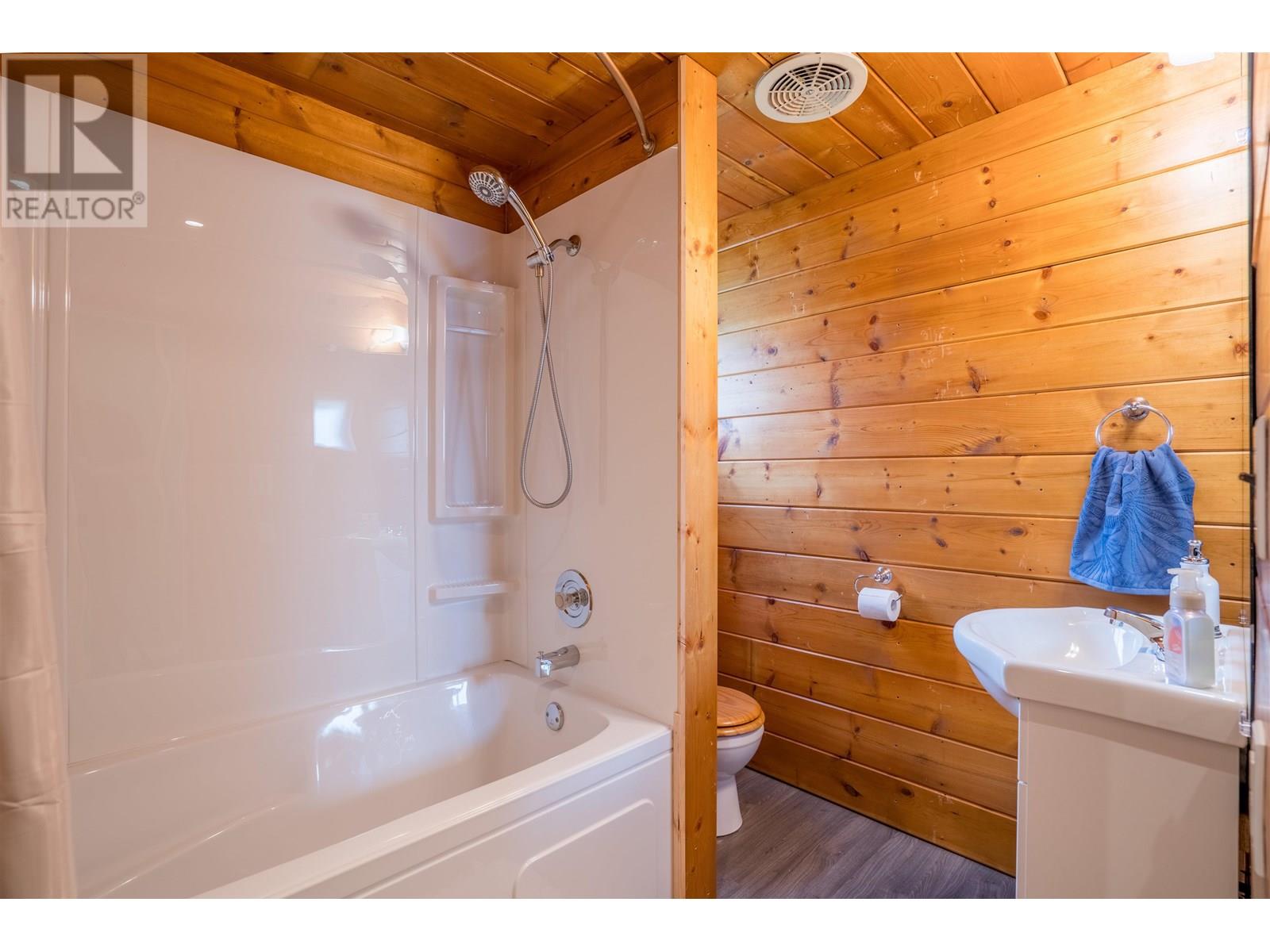 Photo 16 of 4015 Nordic Drive, Prince George BC