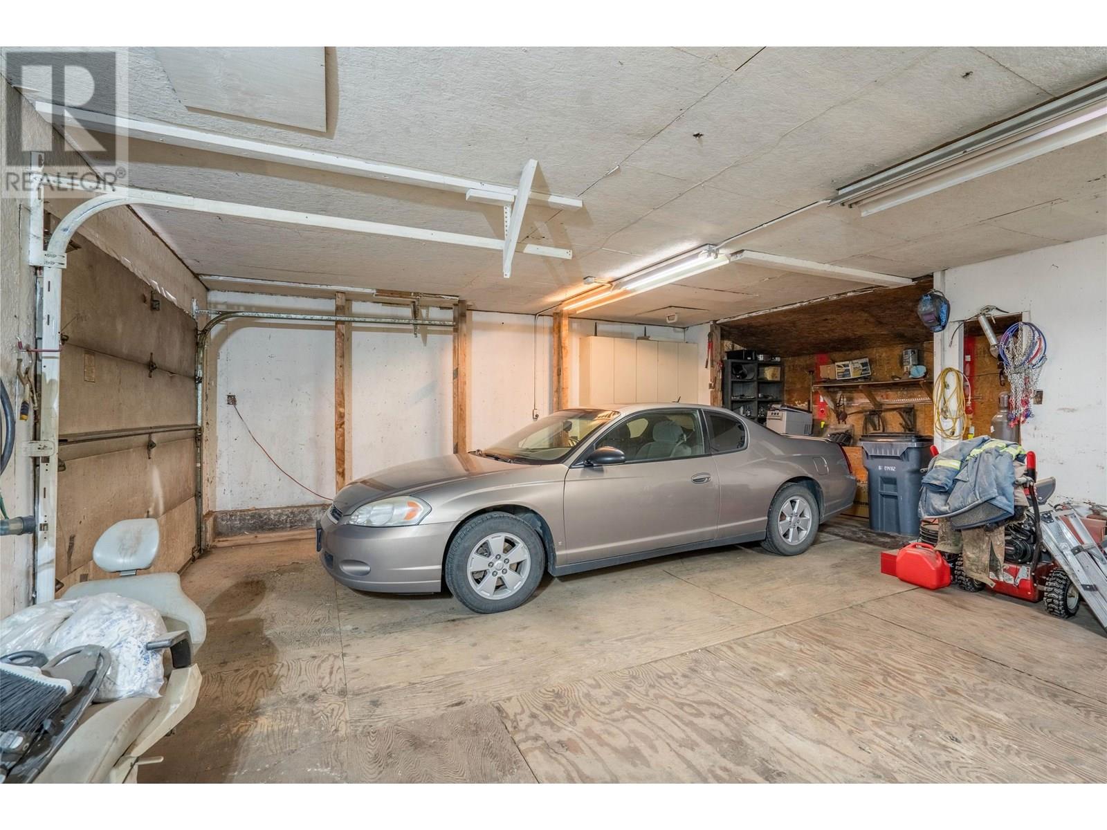 Photo 8 of 4015 Nordic Drive, Prince George BC