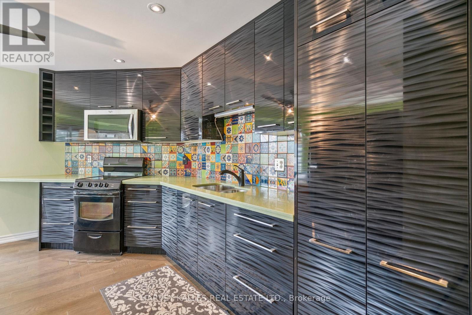 Photo 22 of 414 135 James Street S, Hamilton ON