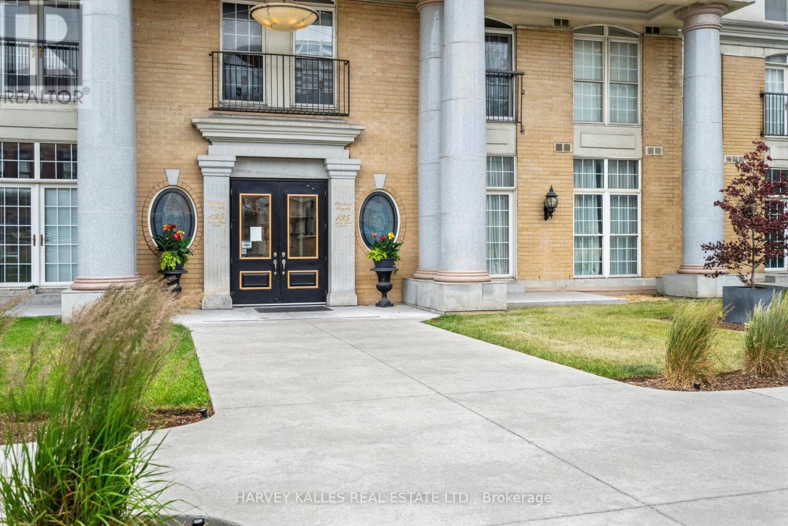 Photo 18 of 414 135 James Street S, Hamilton ON