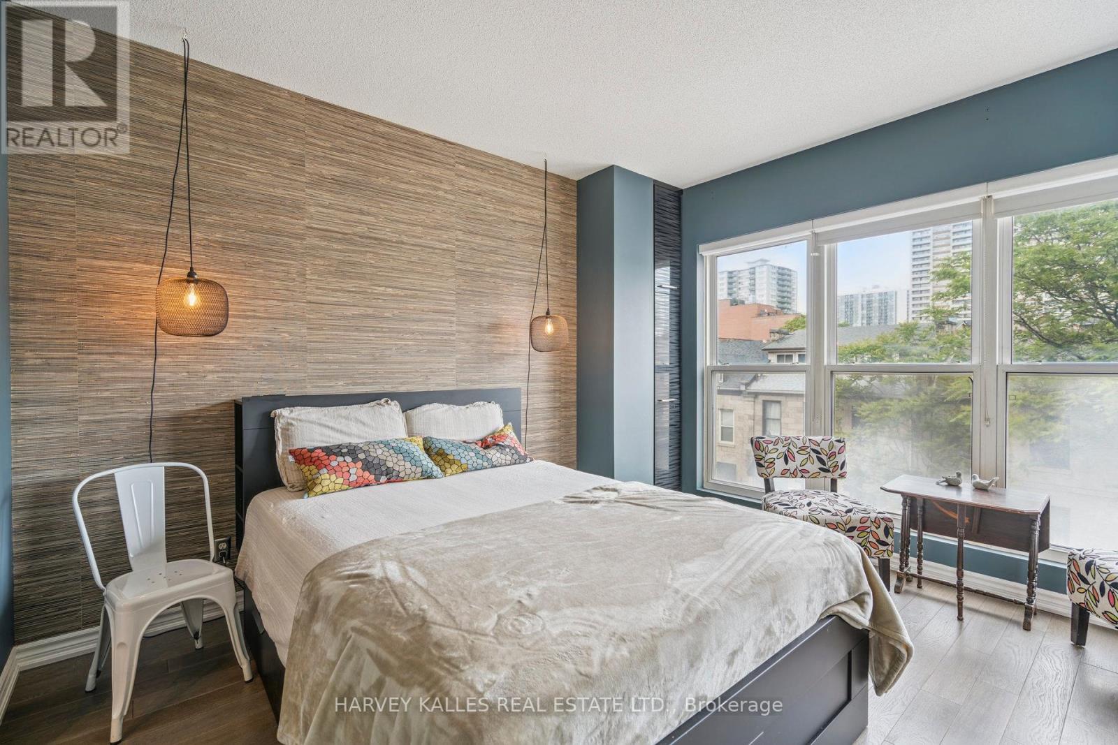 Photo 21 of 414 135 James Street S, Hamilton ON