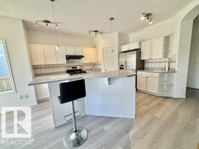 Photo 6 of 2622 Marion Pl Sw, Edmonton AB